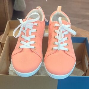 Vionic Women's Coral Sneakers